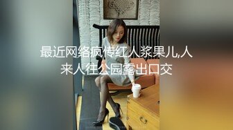 ❤️家庭摄像头破解真实偸拍，知识分子夫妻家中一起看A片助兴，来感觉后互摸客厅打一炮回床上继续干，性福啊