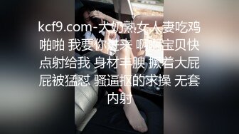 新! 工业园区（厕_拍) 拉便_便的黄发妹 表情有笑容转变用力拉