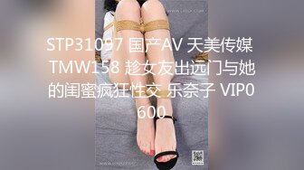 小鸡巴老公与自己47岁熟女老婆的故事 微信上求老婆让老婆在儿子面前岔开双腿 儿子转头偷瞄妈妈屁股那一瞬绝了