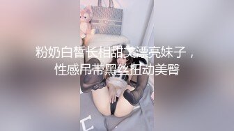 咸湿房东浴室摄像头偷拍 逼毛浓密大奶女租客洗澡小水枪对着逼逼冲洗自慰样子很销魂