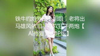 骚母狗老婆跪着吃鸡巴