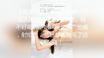 商场女厕近距离偷窥长裙美女 B里拉出一坨奇怪的玩意